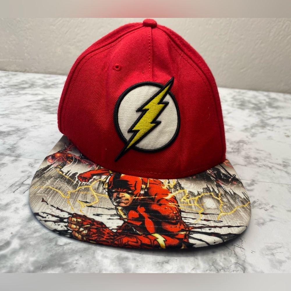 DC Comics Flash Red & Yellow SnapBack Hat Cap One Size Unisex